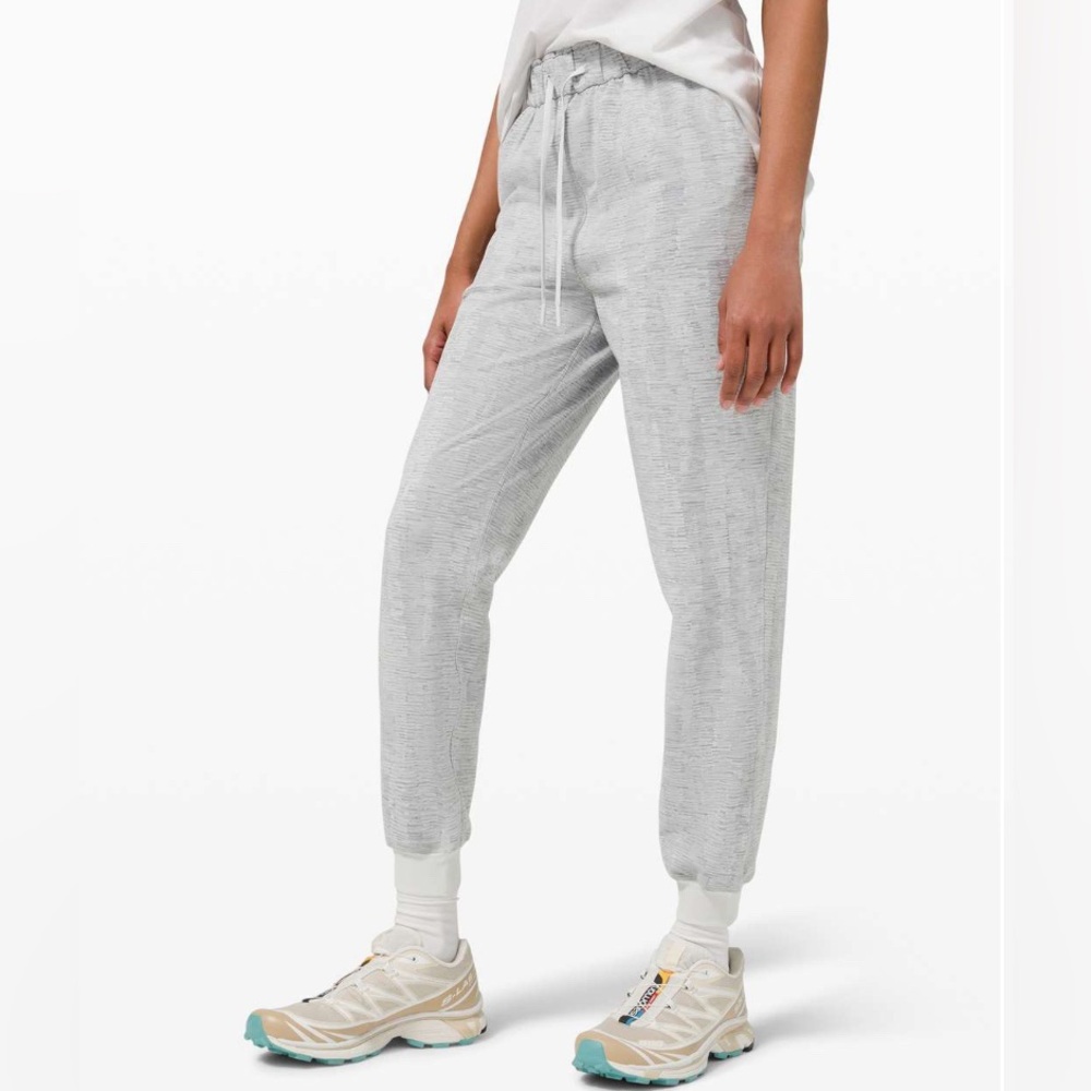 Lululemon Stretch High Rise Jogger Size 4